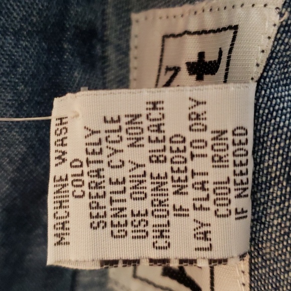 Keren Hart. NWT. Denim Jacket; Mandrin Collar; Ruffled Hemline. Size 1X - Picture 13 of 15